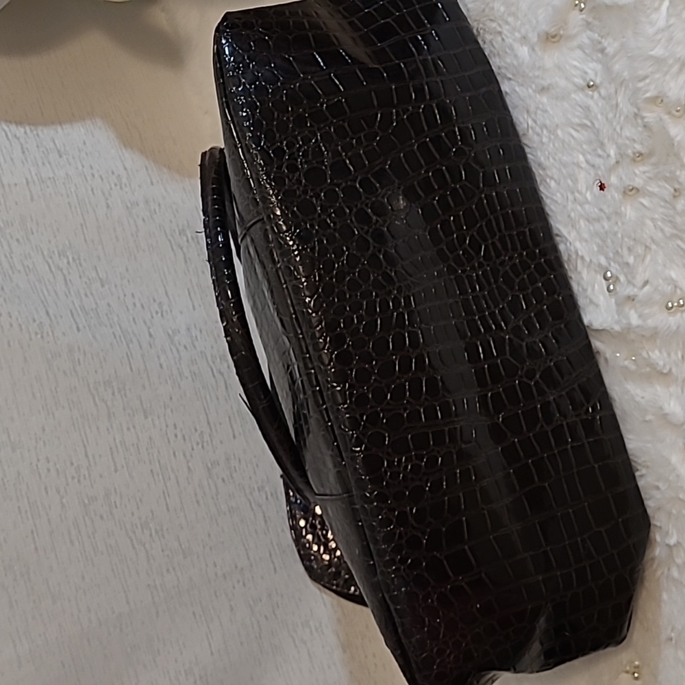 Great condition Dark brown large croc embossed tote - Picture 4 of 9